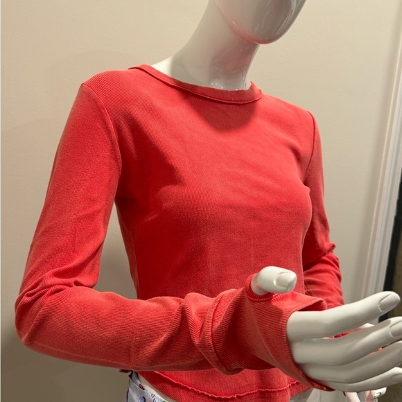 NWOT FREE PEOPLE MOVEMENT Ribbed Long-Sleeve Baby Tee in coral - Picture 6 of 11